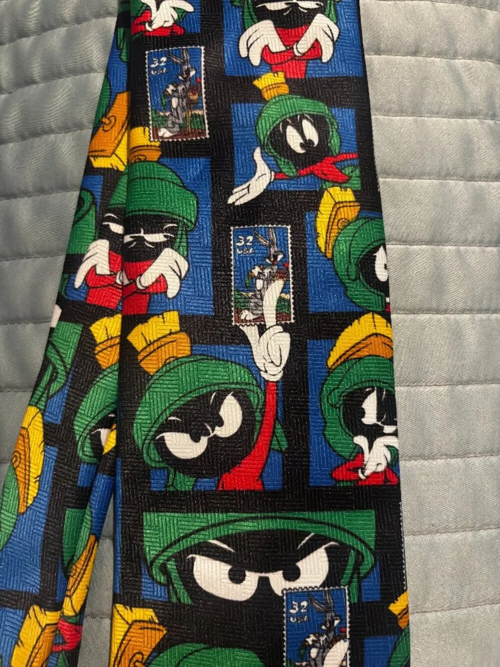 Looney Tunes Marvin Martian Neck Tie 1997 Vintage Cartoon Stamp Print 52.5